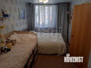 2-к квартира, вторичка, 44м2, 1/4 этаж
