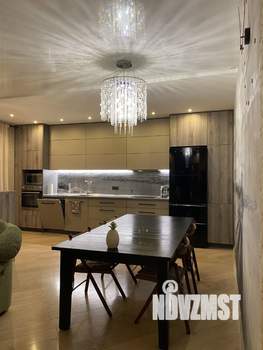 4-к квартира, вторичка, 118м2, 5/17 этаж