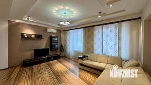 4-к квартира, вторичка, 143м2, 2/4 этаж