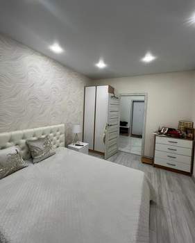 3-к квартира, вторичка, 58м2, 10/17 этаж