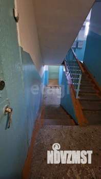 3-к квартира, вторичка, 74м2, 1/9 этаж