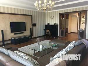 5-к квартира, вторичка, 250м2, 4/5 этаж