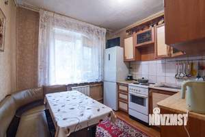 3-к квартира, вторичка, 61м2, 1/9 этаж