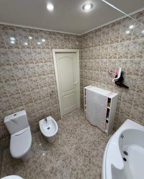 3-к квартира, вторичка, 68м2, 2/4 этаж