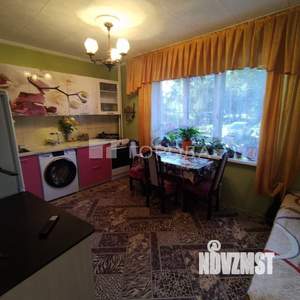2-к квартира, вторичка, 54м2, 1/9 этаж