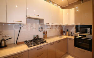 3-к квартира, вторичка, 82м2, 2/5 этаж