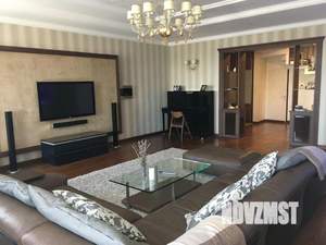 5-к квартира, вторичка, 250м2, 4/5 этаж