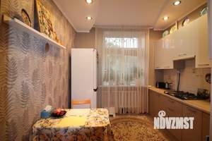 3-к квартира, вторичка, 82м2, 2/5 этаж