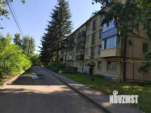 2-к квартира, вторичка, 45м2, 1/4 этаж