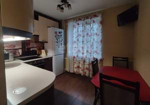 2-к квартира, вторичка, 50м2, 1/10 этаж