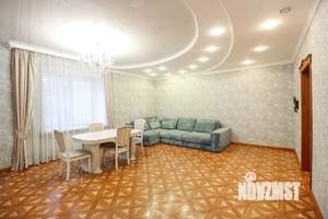 6-к квартира, вторичка, 200м2, 3/8 этаж