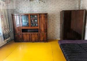 2-к квартира, вторичка, 57м2, 1/1 этаж