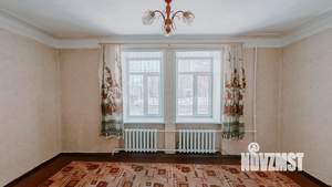 2-к квартира, вторичка, 57м2, 1/3 этаж