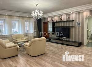 4-к квартира, вторичка, 241м2, 3/8 этаж