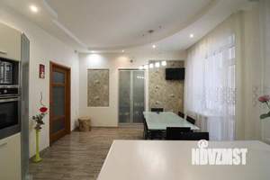 4-к квартира, вторичка, 150м2, 1/3 этаж