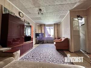 2-к квартира, вторичка, 42м2, 1/5 этаж