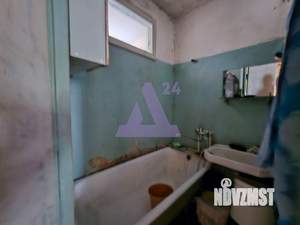 3-к квартира, вторичка, 61м2, 5/5 этаж