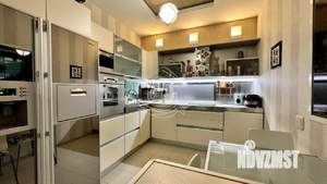 3-к квартира, вторичка, 105м2, 3/16 этаж