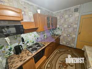 3-к квартира, вторичка, 63м2, 9/9 этаж