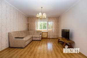 2-к квартира, вторичка, 63м2, 2/10 этаж