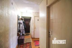 3-к квартира, вторичка, 58м2, 1/5 этаж