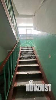 2-к квартира, вторичка, 44м2, 1/9 этаж