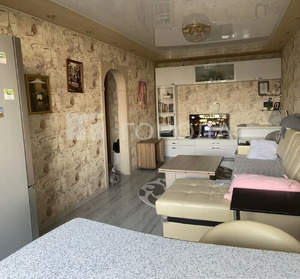 2-к квартира, вторичка, 33м2, 1/9 этаж