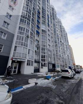 3-к квартира, вторичка, 83м2, 1/17 этаж