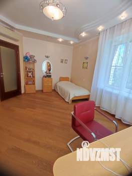 4-к квартира, вторичка, 190м2, 2/6 этаж