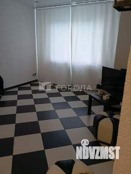 2-к квартира, вторичка, 37м2, 1/4 этаж