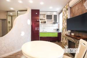 2-к квартира, вторичка, 56м2, 1/4 этаж