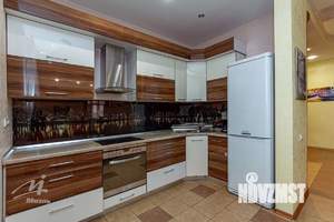 3-к квартира, вторичка, 120м2, 12/17 этаж