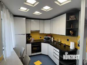 3-к квартира, вторичка, 56м2, 4/4 этаж