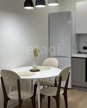 1-к квартира, вторичка, 44м2, 1/17 этаж