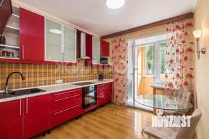 2-к квартира, вторичка, 63м2, 2/10 этаж