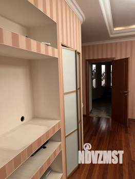 4-к квартира, вторичка, 179м2, 4/17 этаж