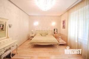 4-к квартира, вторичка, 156м2, 1/9 этаж