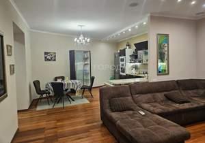 3-к квартира, вторичка, 140м2, 2/7 этаж