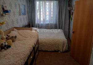 2-к квартира, вторичка, 44м2, 1/4 этаж