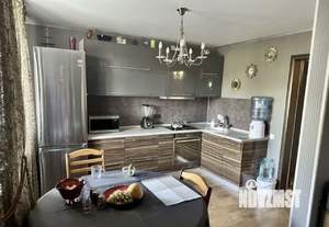 2-к квартира, вторичка, 70м2, 4/10 этаж