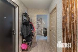 2-к квартира, вторичка, 50м2, 1/9 этаж