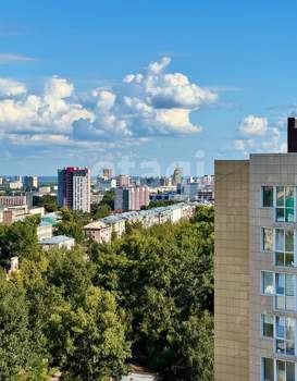 2-к квартира, вторичка, 47м2, 1/10 этаж