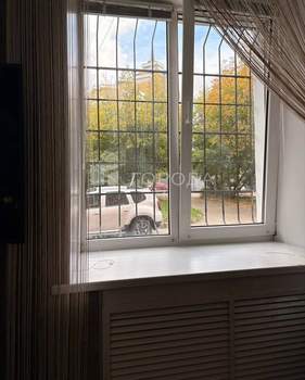 2-к квартира, вторичка, 56м2, 1/4 этаж