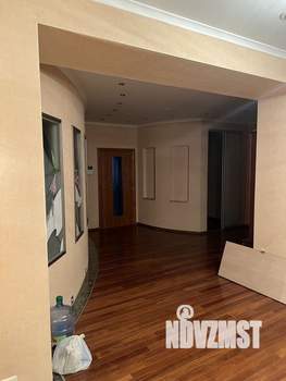 4-к квартира, вторичка, 179м2, 4/17 этаж