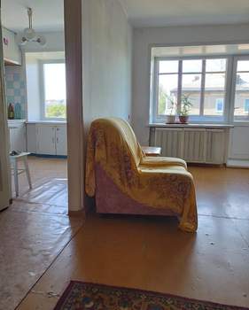 3-к квартира, вторичка, 57м2, 5/5 этаж