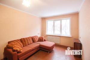 3-к квартира, вторичка, 60м2, 1/9 этаж