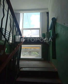 2-к квартира, вторичка, 42м2, 5/5 этаж