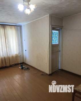 2-к квартира, вторичка, 42м2, 1/5 этаж