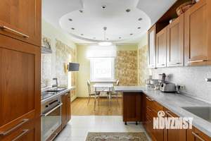 3-к квартира, вторичка, 107м2, 6/12 этаж