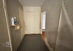 2-к квартира, вторичка, 50м2, 1/9 этаж